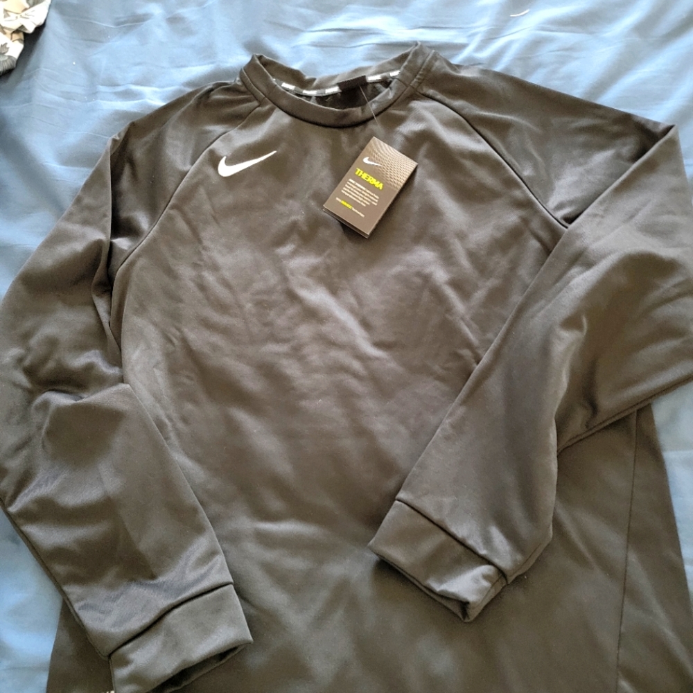Men's NIKE Therma Shirt